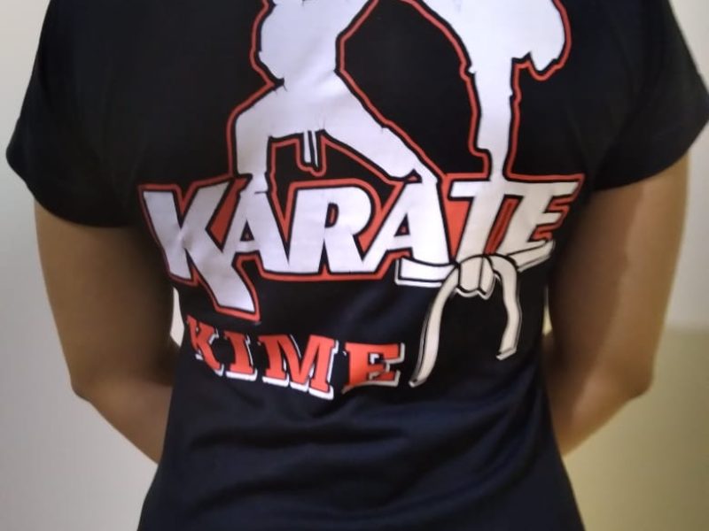 Camiseta Preta Costas1
